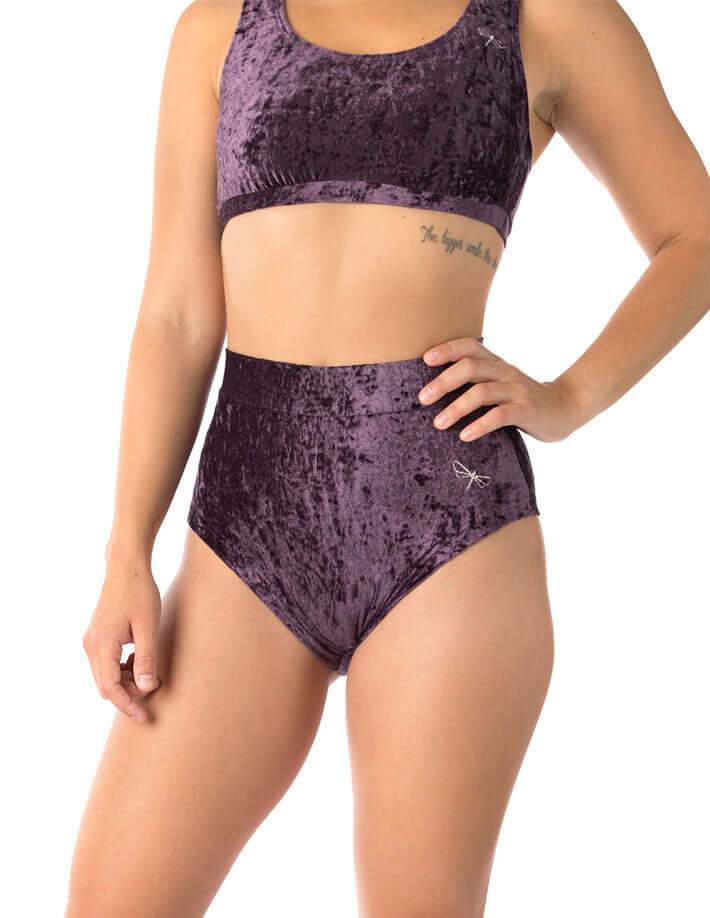 Velvet pole shorts Lola | Shorts | Color: frosty velvet | Short pole dance en velours | Dragonfly Pole Dance Clothing and Bikram Hot Yoga Wear
