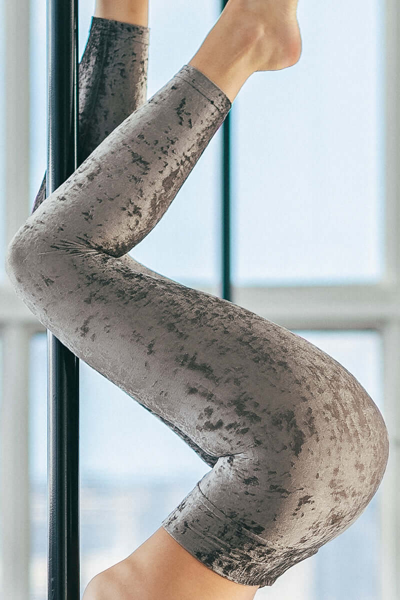 Velvet leggings Adriana | Leggings | Color: black velvet | Yoga Leggings | Dragonfly Pole Wear and Bikram Hot Yoga Clothes
