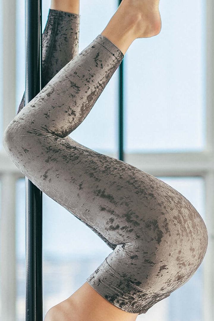 Velvet leggings Adriana | Leggings | Color: black velvet | Yoga Leggings | Dragonfly Pole Wear and Bikram Hot Yoga Clothes